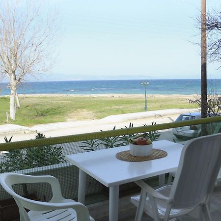 Holiday Home By The Sea Nea Poteidaia Exteriör bild